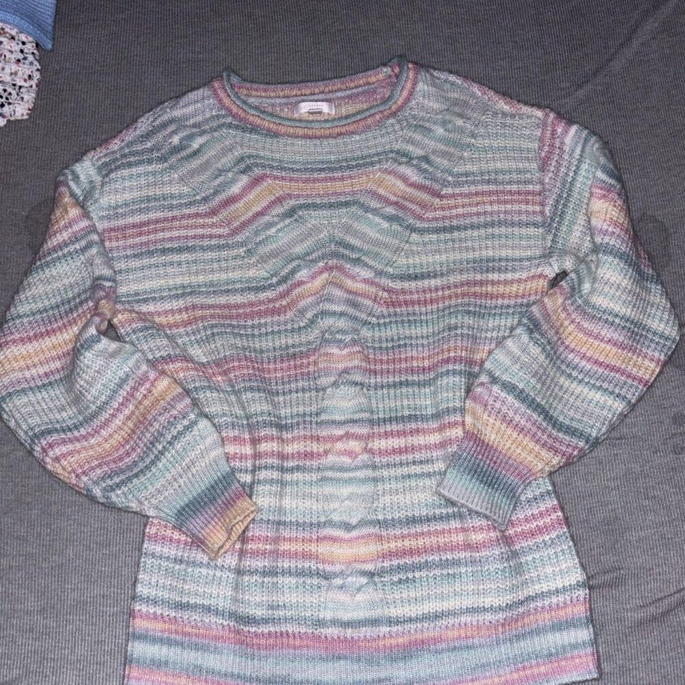 pastel knit sweater from Lauren Conrad! Size: Small Womens